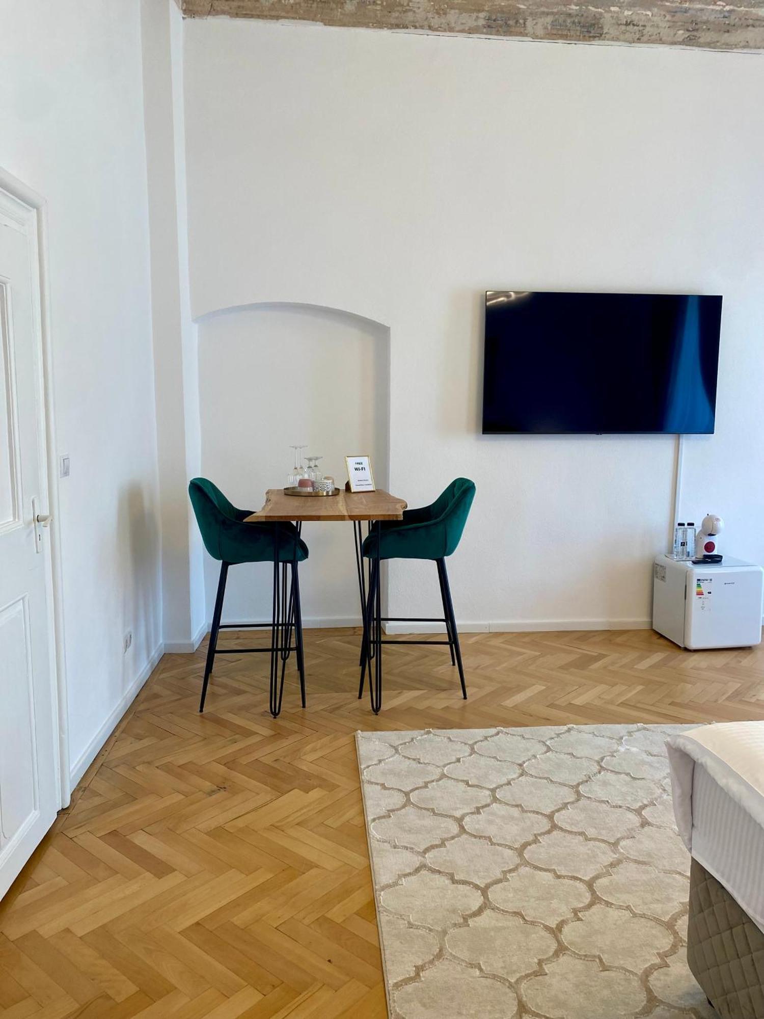 Schiller Rooms Sibiu Buitenkant foto