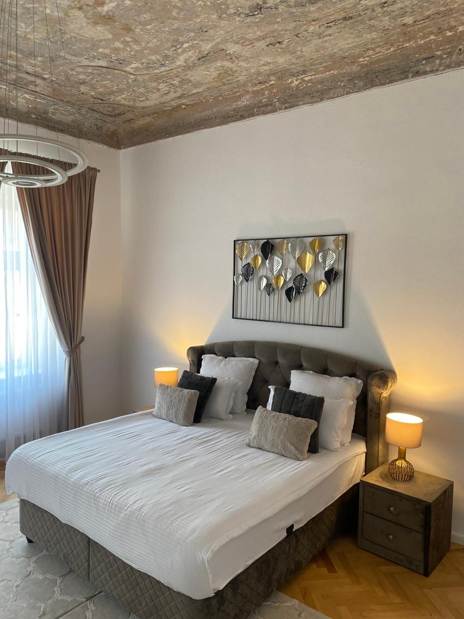 Schiller Rooms Sibiu Buitenkant foto
