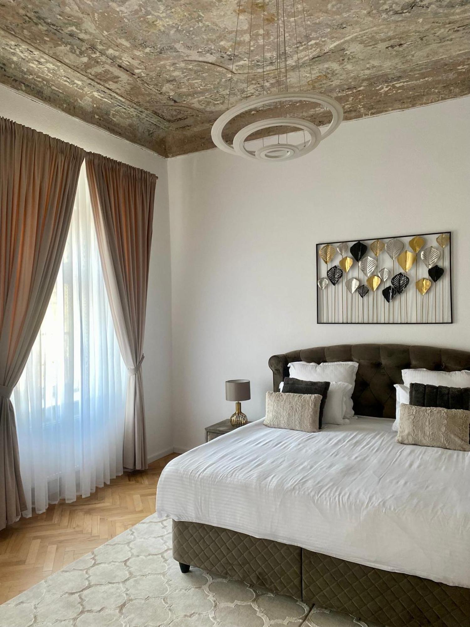 Schiller Rooms Sibiu Buitenkant foto