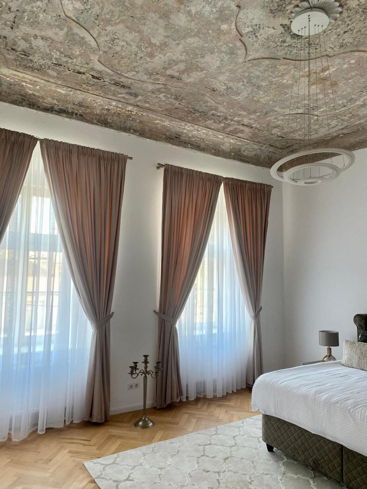 Schiller Rooms Sibiu Buitenkant foto